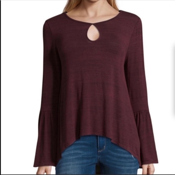 a.n.a Bell Sleeved Top - Picture 2 of 4